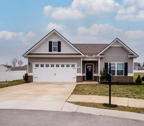 106 Daughters Ct, Shelbyville, TN 37160