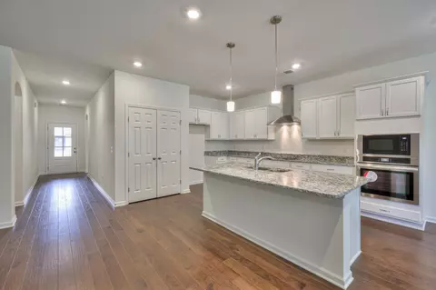 8603 Overhill Ct, Spring Hill, TN 37174 photo 3