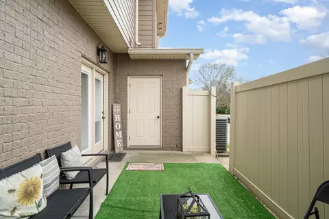 Exterior - 315 E Clark Blvd #E, Murfreesboro, TN 37130 photo 5 of 6
