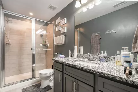 Bath - 315 E Clark Blvd #E, Murfreesboro, TN 37130 photo 1 of 3