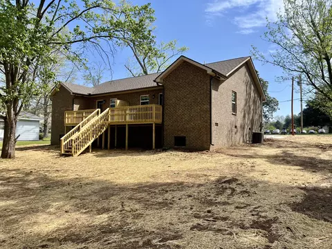 296 S Bratton St, Decherd, TN 37324 photo 5
