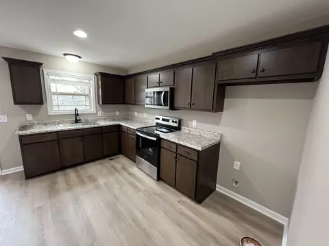 296 S Bratton St, Decherd, TN 37324 photo 9