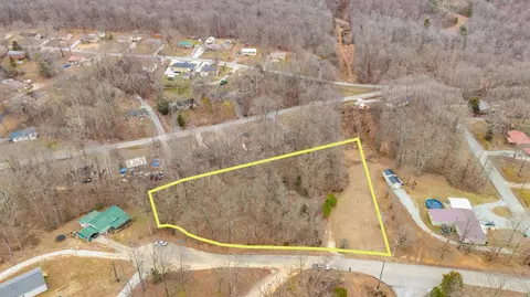 112 Oak Ridge Dr, Waverly, TN 37185