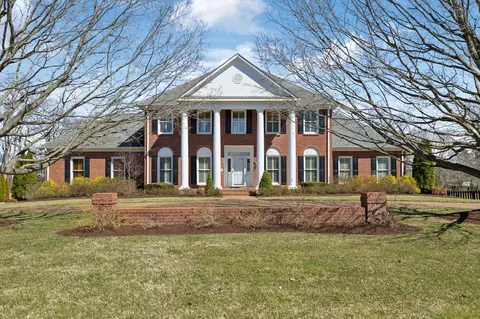 1608 Knox Dr, Brentwood, TN 37027