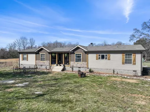 670 Mcelroy Rd, Readyville, TN 37149
