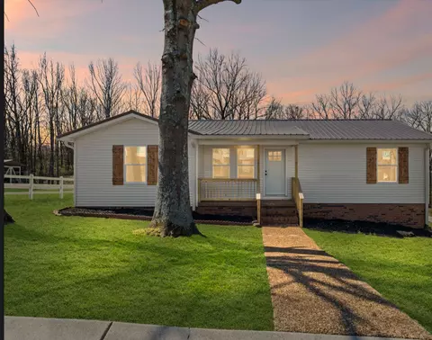 151 Cumberland Cove Dr, Carthage, TN 37030