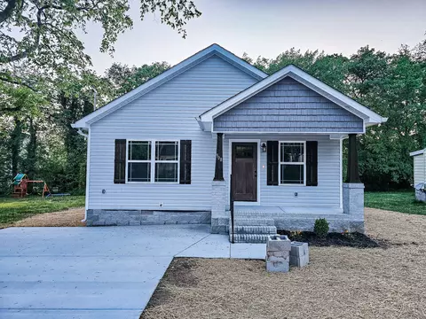 908 Shelbyview Dr, Shelbyville, TN 37160