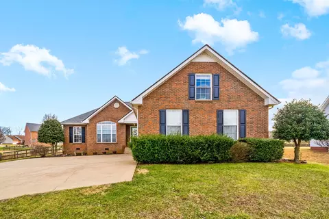 1118 Lucas Wayne Dr, Clarksville, TN 37043