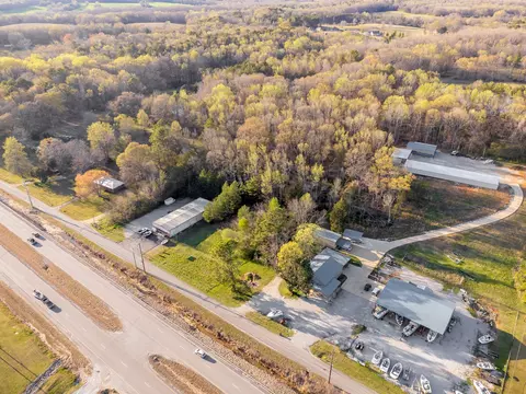 1429 Elm Dr, Killen, AL 35645 photo 3
