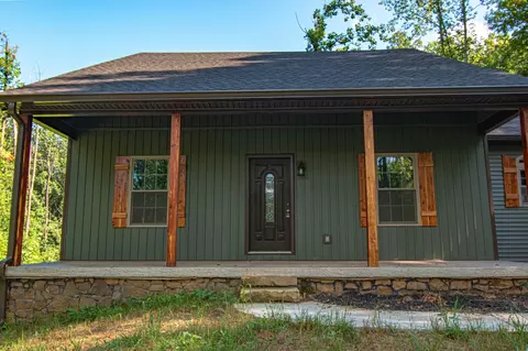 1319 Cemetery Rd, Auburn, KY 42206