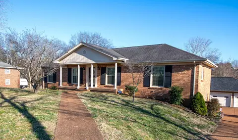 603 E Angela Cir, Goodlettsville, TN 37072