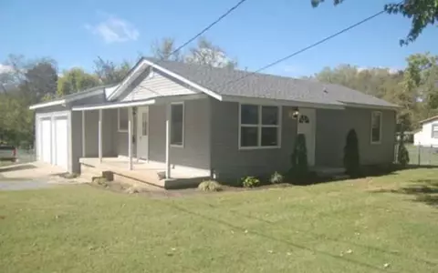 108 Highland St, La Vergne, TN 37086