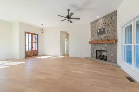 856 Tucker Rd, Dickson, TN 37055 photo 4
