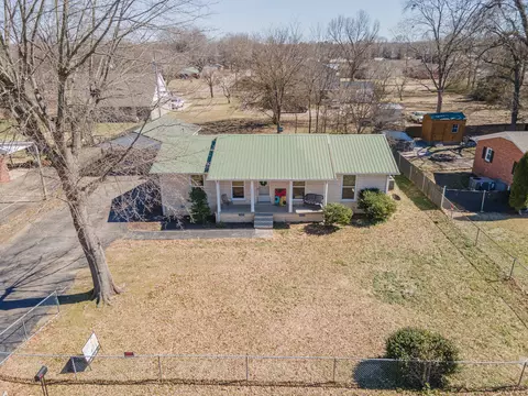 View/Area - 45 Daniel St, Savannah, TN 38372 photo 2 of 3