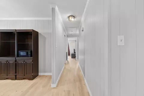 Entry Way - 45 Daniel St, Savannah, TN 38372 photo 2 of 2