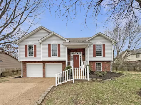 404 Old Oak Way, Hermitage, TN 37076