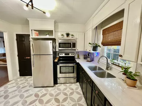 Kitchen - 505 2nd Ave S, Loretto, TN 38469 photo 4 of 4