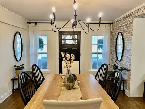 Dining - 505 2nd Ave S, Loretto, TN 38469 photo 3 of 4