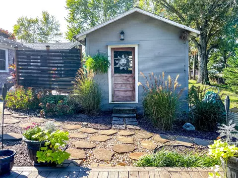 Exterior - 505 2nd Ave S, Loretto, TN 38469 photo 16 of 16