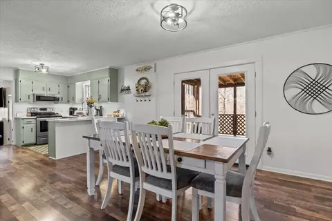 Dining - 1060 Twin Pine Rd, Dickson, TN 37055 photo 2 of 2
