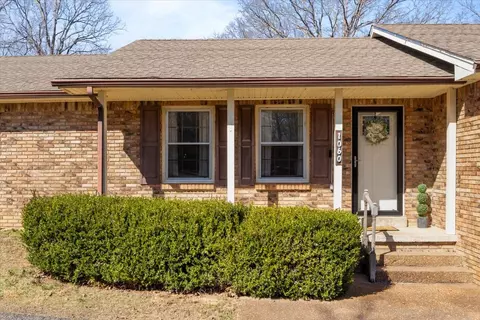 Exterior - 1060 Twin Pine Rd, Dickson, TN 37055 photo 3 of 19