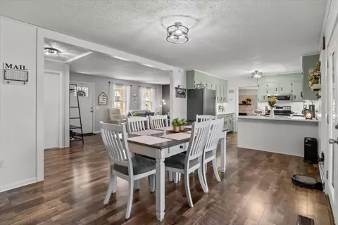 Dining - 1060 Twin Pine Rd, Dickson, TN 37055 photo 1 of 2
