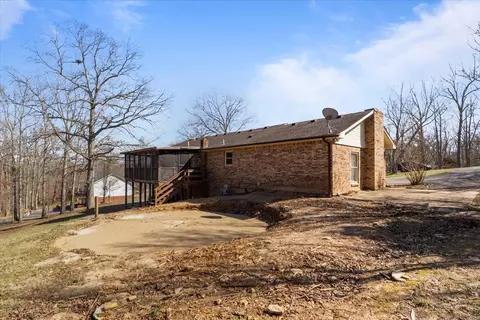 Exterior - 1060 Twin Pine Rd, Dickson, TN 37055 photo 9 of 19