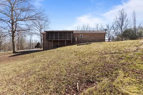 Exterior - 1060 Twin Pine Rd, Dickson, TN 37055 photo 12 of 19