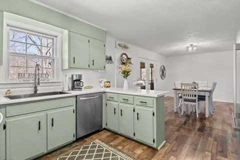 Kitchen - 1060 Twin Pine Rd, Dickson, TN 37055 photo 1 of 4