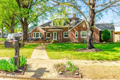 23 Asbury Dr, Chattanooga, TN 37411