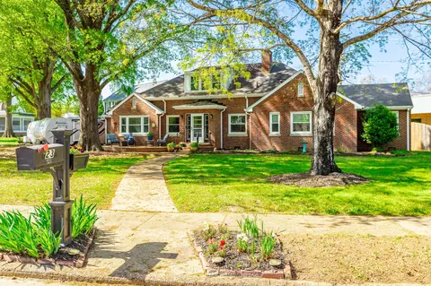 23 Asbury Dr, Chattanooga, TN 37411