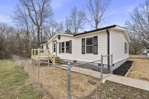 176 Pat Webb Cir, Rossville, GA 30741