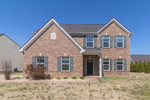 1529 Oak Dr, Murfreesboro, TN 37128