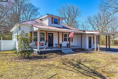 1313 Ovoca Rd, Tullahoma, TN 37388