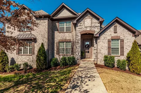 1005 Tower Hill Ln, Hendersonville, TN 37075