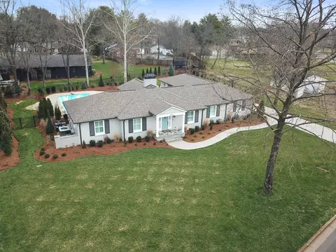 2234 Regal Ct, Murfreesboro, TN 37129