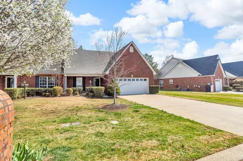 649 Stonetrace Dr, Murfreesboro, TN 37128