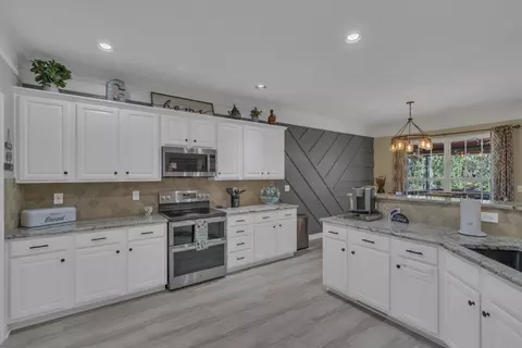 205 Springhaven Ct, Nashville, TN 37221
