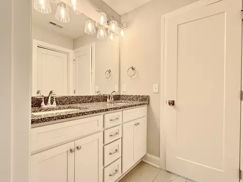 Bath - 1906 Gracie Bug Loop, Murfreesboro, TN 37128 photo 4 of 4