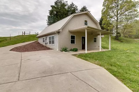 6501 Clydeton Rd, Waverly, TN 37185