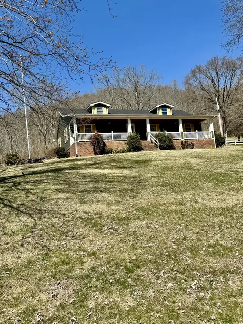 267 Difficult Rd, Pleasant Shade, TN 37145