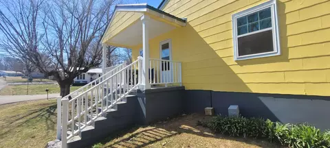 100 Cherry St, Centerville, TN 37033