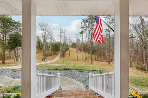 935 Big Springs Rd, Charlotte, TN 37036