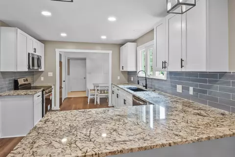 Kitchen - 204 General Forrest Dr, Springfield, TN 37172 photo 3 of 4