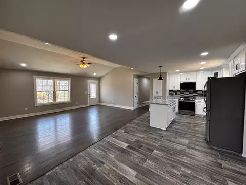 118 Noles St, Decherd, TN 37324 photo 8