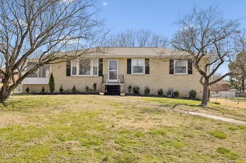 8306 Gordon Ln, Hermitage, TN 37076