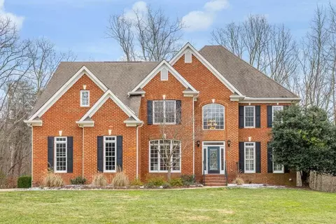 2510 Fox Run Dr, Signal Mountain, TN 37377