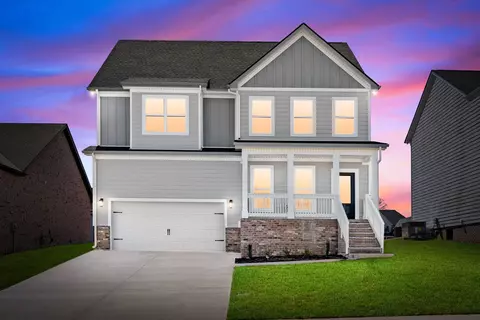 260 Blue Bell Dr, Clarksville, TN 37043