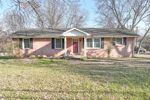 165 Elm St, La Vergne, TN 37086