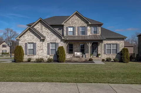 1004 Atherton Ct, Hendersonville, TN 37075
